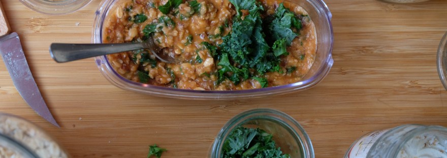 A box with porridge and kale