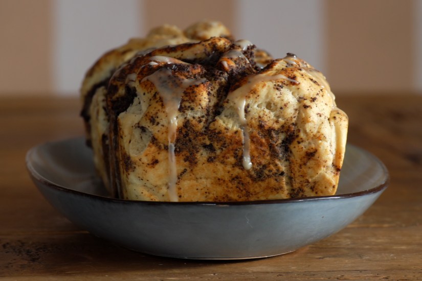 Poppy seed vegan bread